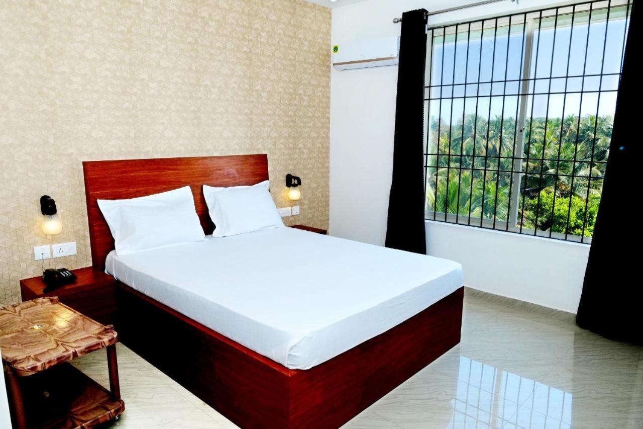 Dwarka Lodging & Boarding Mulki Экстерьер фото